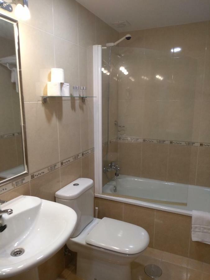 Apartamentos Prestin Onís Екстериор снимка