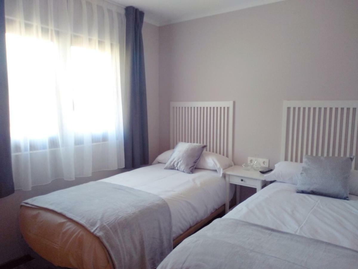 Apartamentos Prestin Onís Екстериор снимка