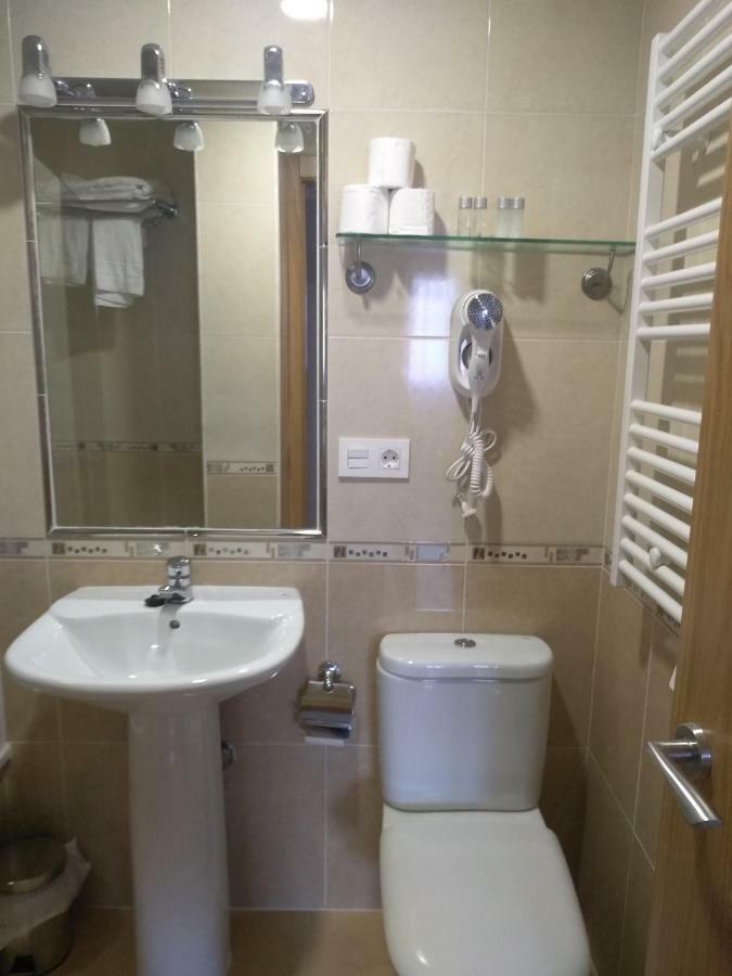 Apartamentos Prestin Onís Екстериор снимка