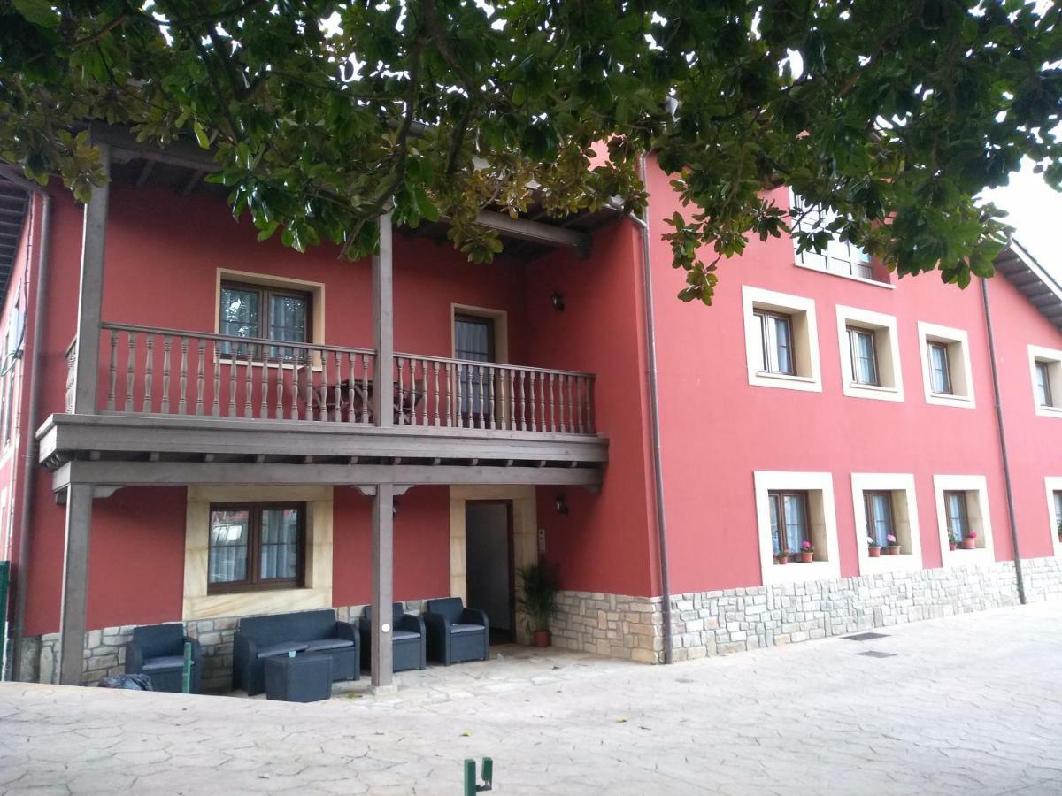 Apartamentos Prestin Onís Екстериор снимка
